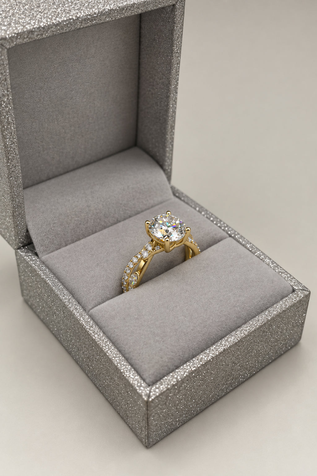 Bague or jaune - diamant rond brillant de laboratoire