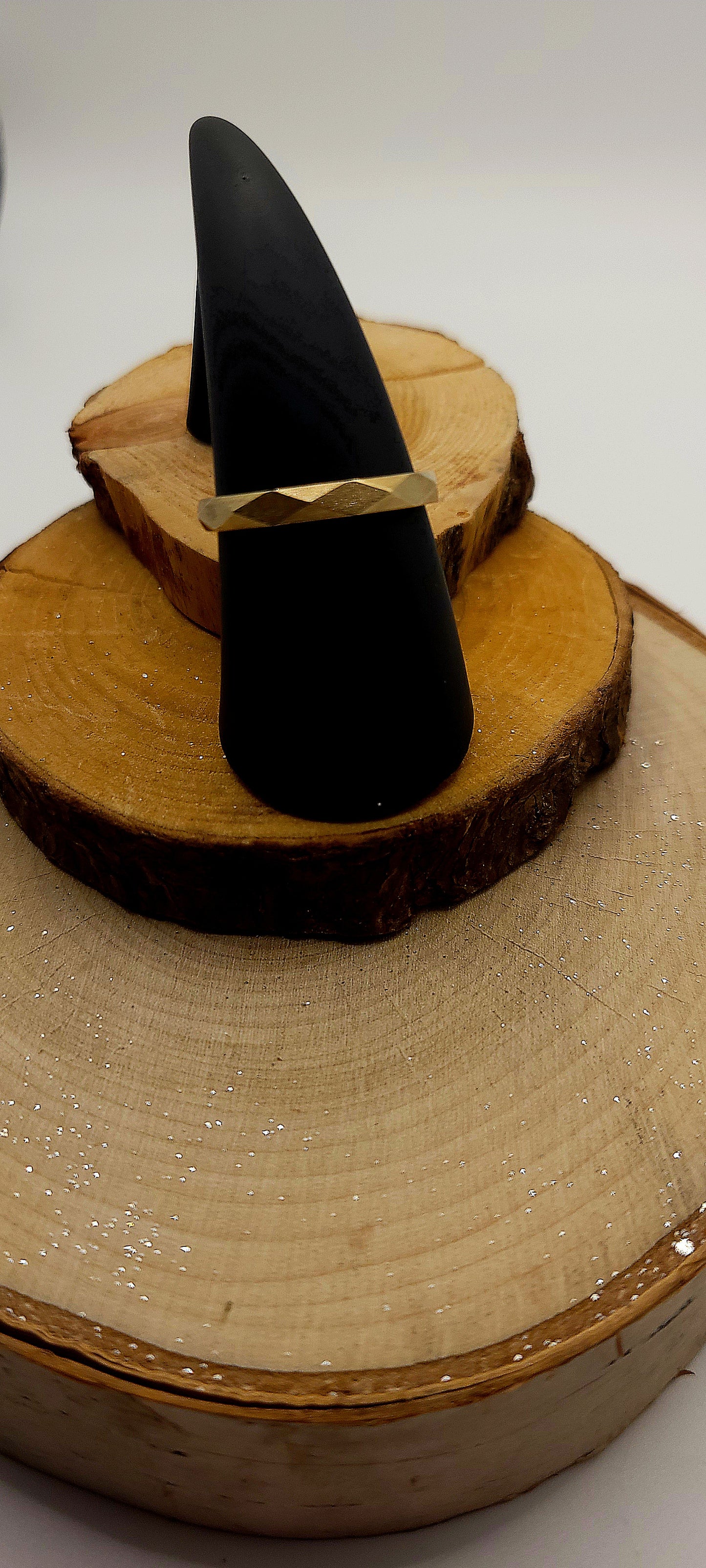 ✨️Bague “Éclat Brut” – Or jaune 10k facetté