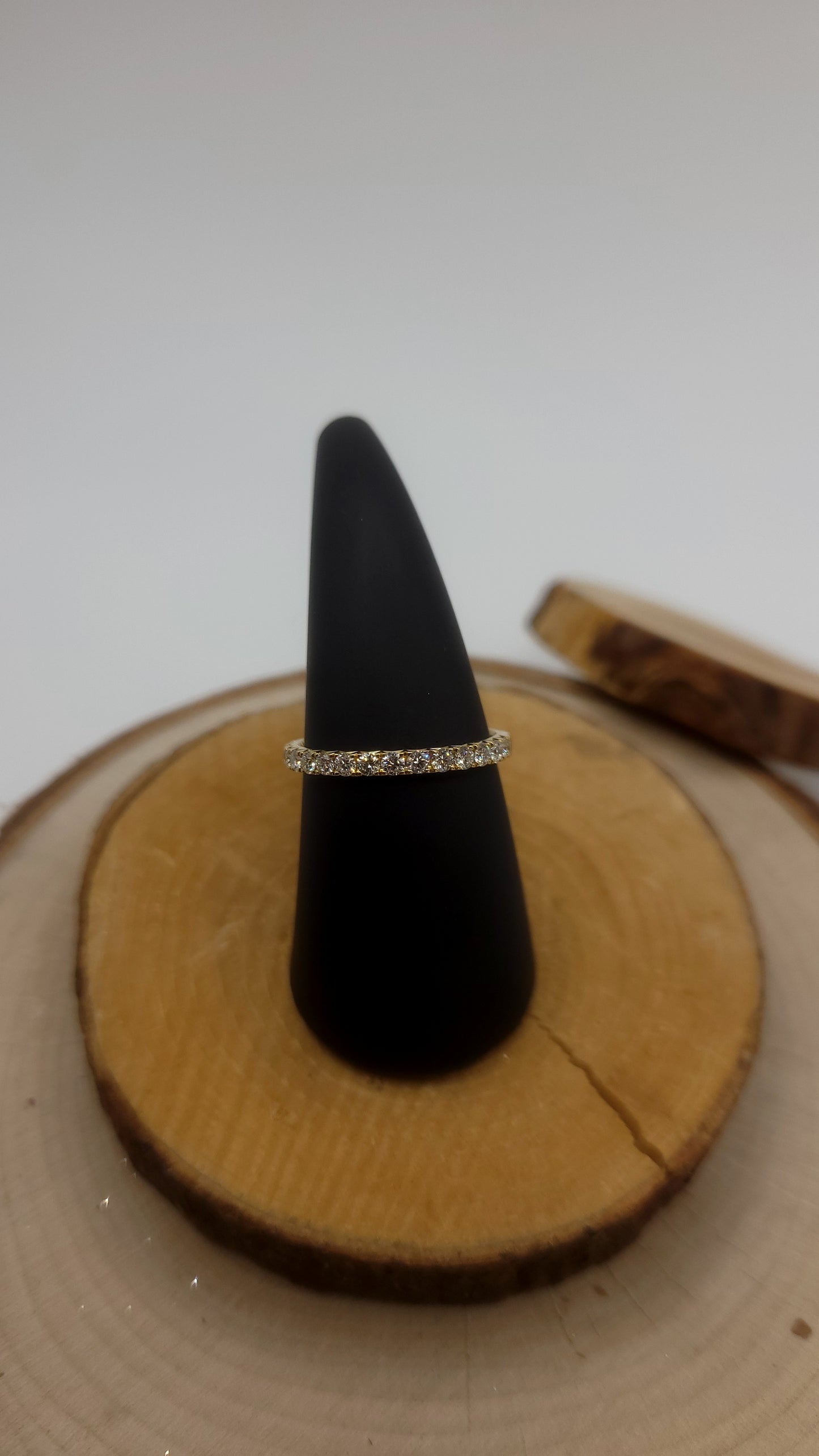 ✨ Bague semi infinis en or jaune 18k avec diamant naturel – 0.43 ct