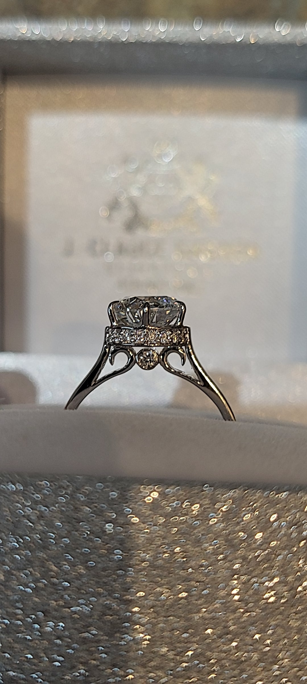 ✨️Bague en Or Blanc 14K – Diamant de Laboratoire 2,05 ct & 21 Diamants d’Accent