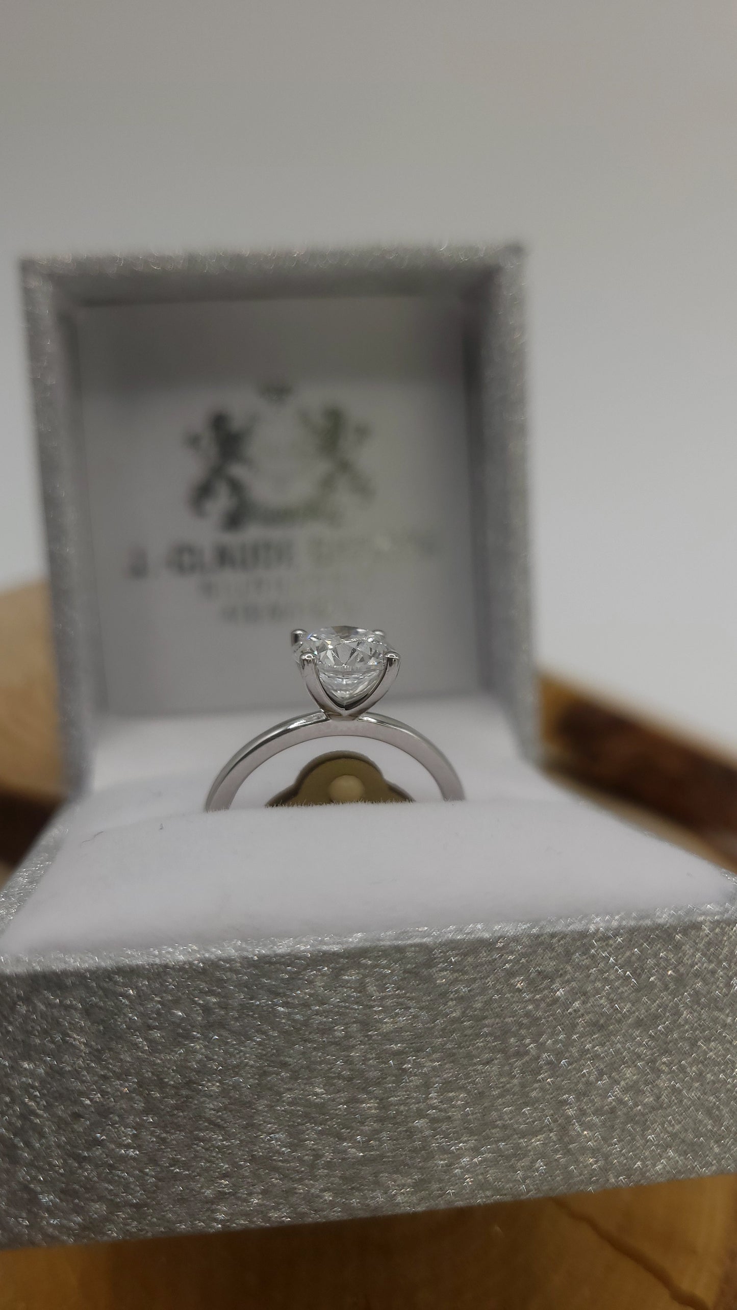 ✨️Éclat Pur – Bague Solitaire en Or Blanc 14k et Diamant de Laboratoire 1.5ct