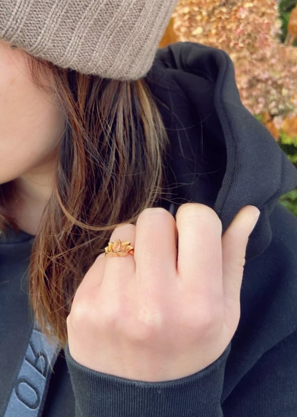 Bague '' Fleur de lotus '' en or jaune