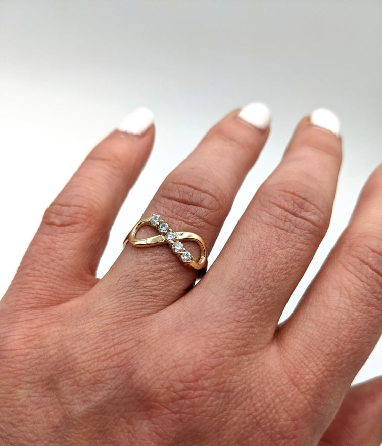 Bague infini / familiale en or 10K modifiable