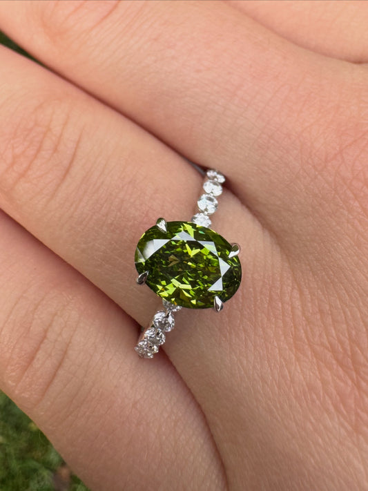 White gold ring - lab-grown green diamond