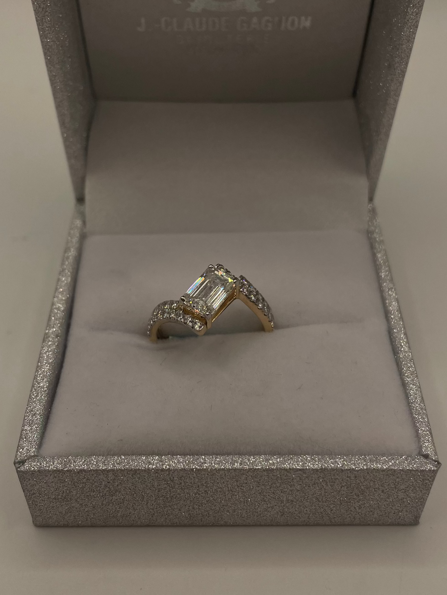 Ensemble de bague avec diamant laboratoire en or jaune 14k