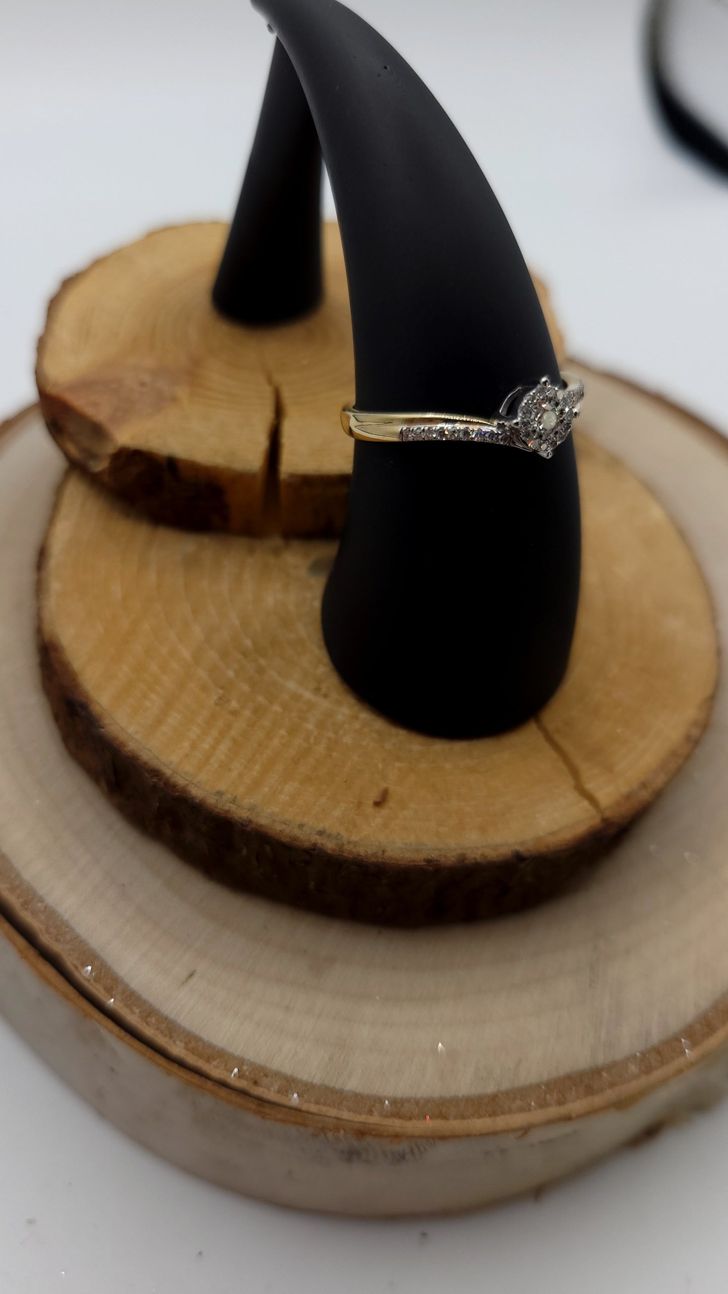 ✨ Bague Élégance Dorée – Or jaune 14k/18ct & diamant central
