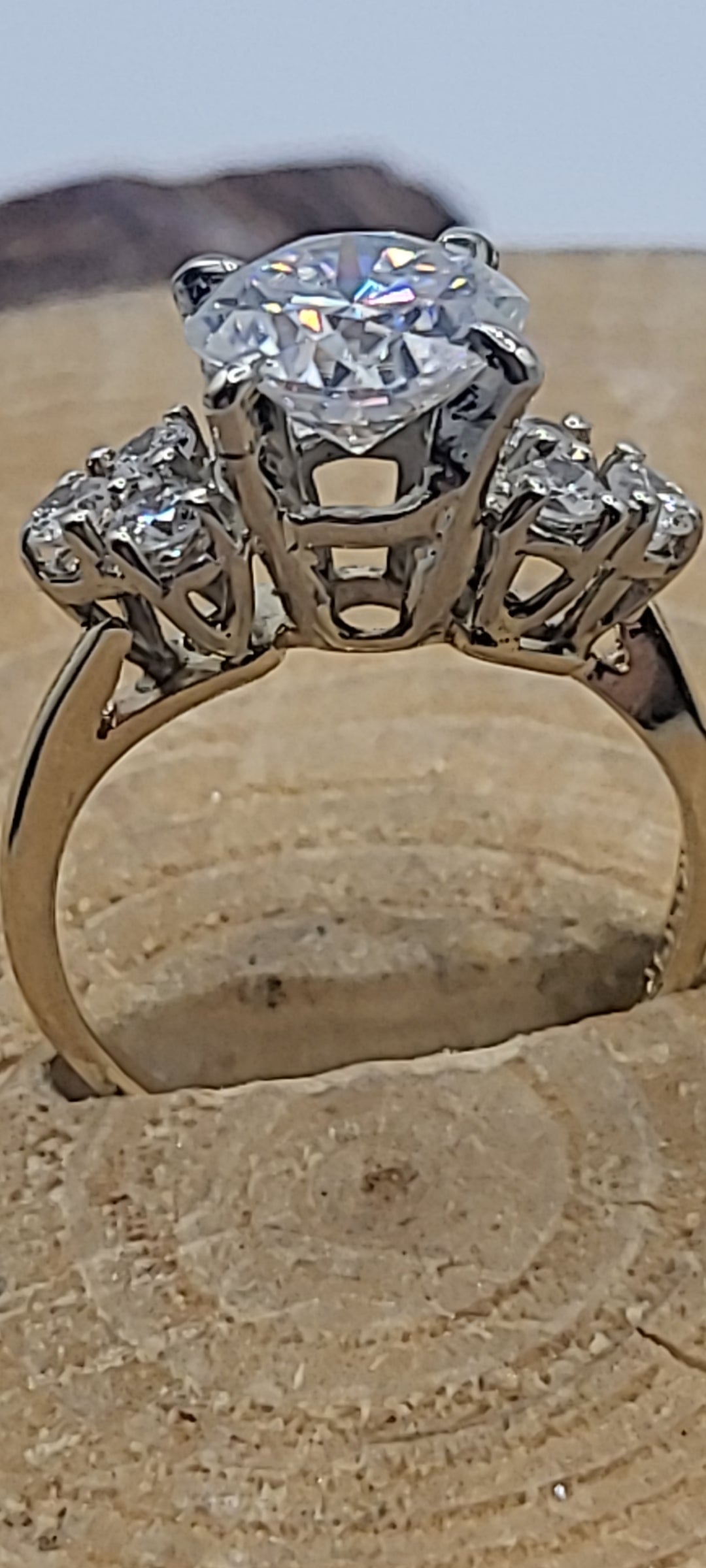 ✨️Bague or jaune Moissonite centre
