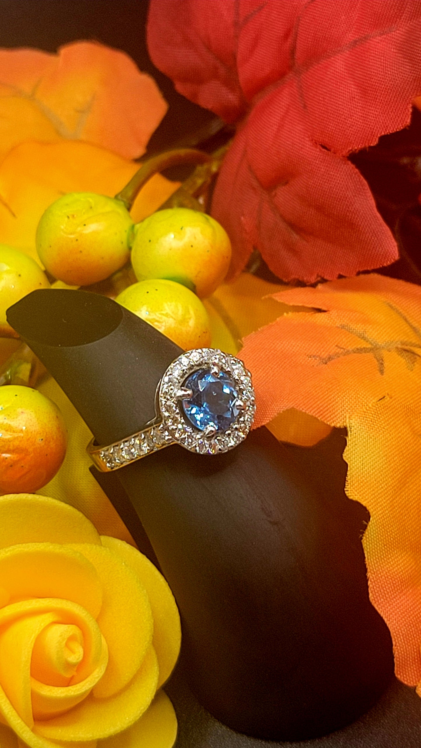 ✨️Bague en or blanc avec topaze suisse