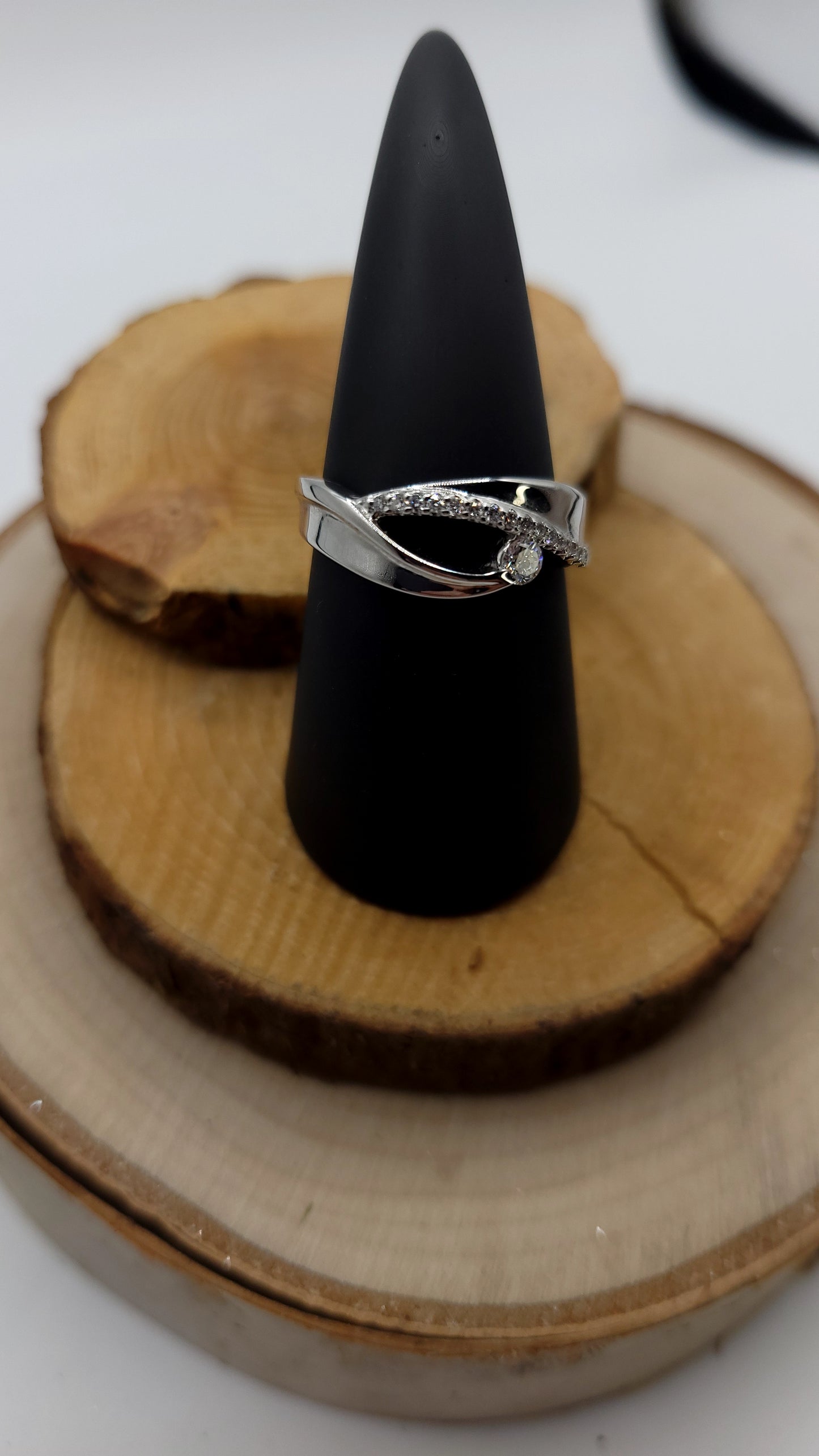✨️Éclat Éthique – Bague en Or Blanc 10K et Diamant de Laboratoire