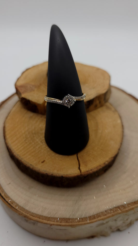 ✨ Bague Élégance Dorée – Or jaune 14k/18ct & diamant central