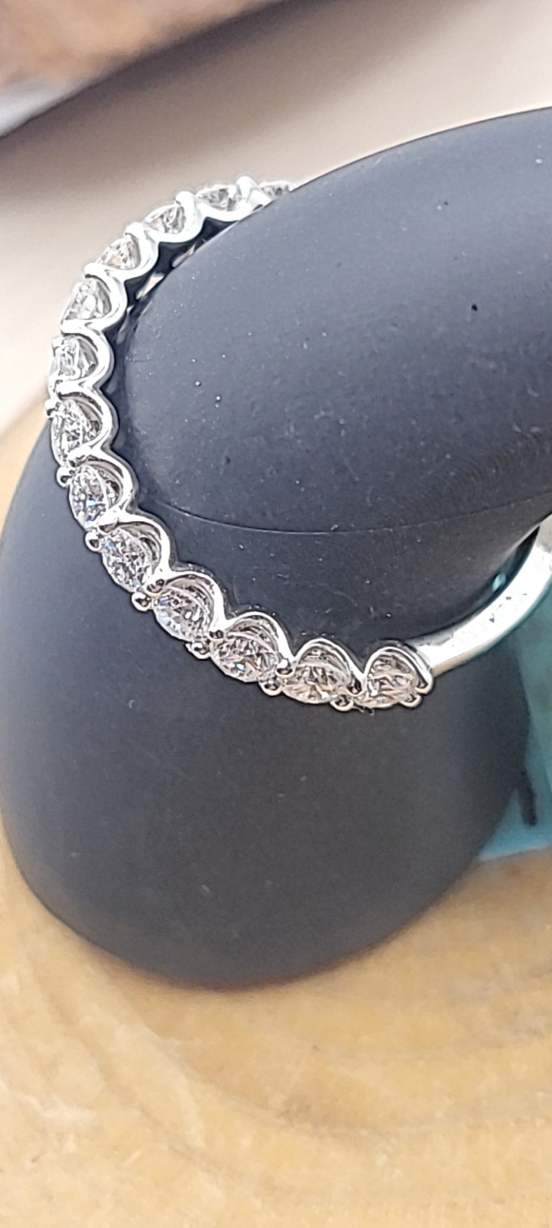 ✨Bague en or blanc 14K – Semi‑éternité 15 diamants