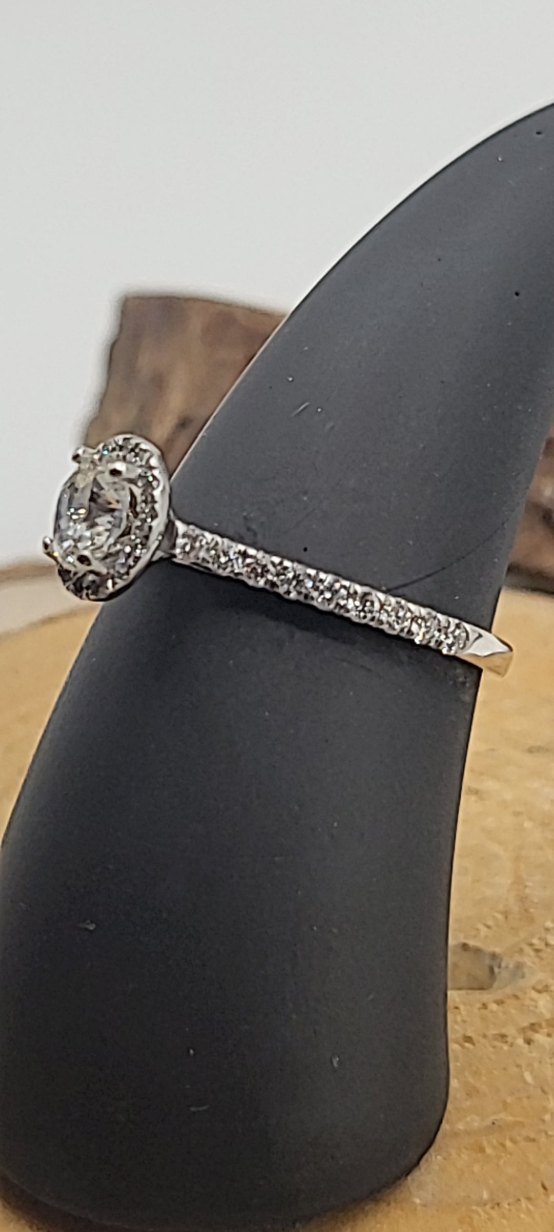 ✨Bague en or blanc 0,98 ct